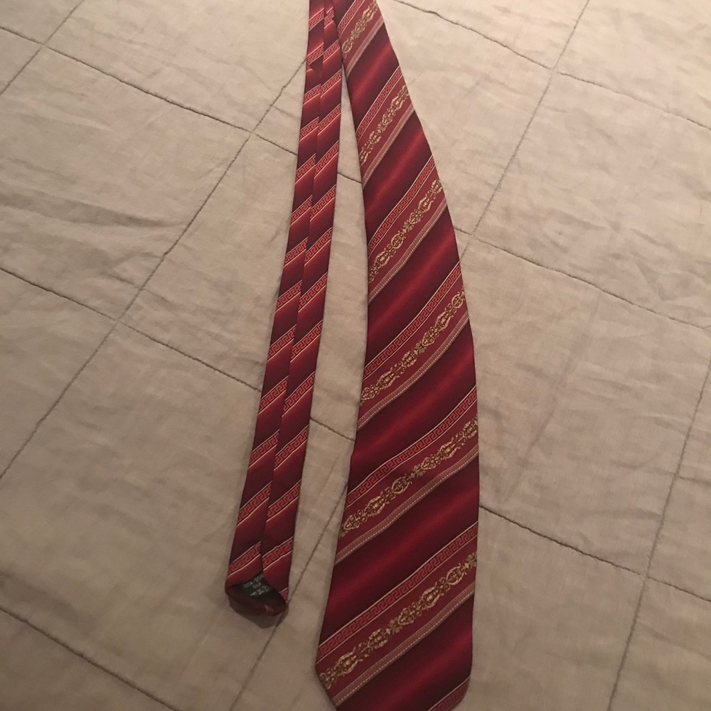 100% silk Red Gianni Versace Tie